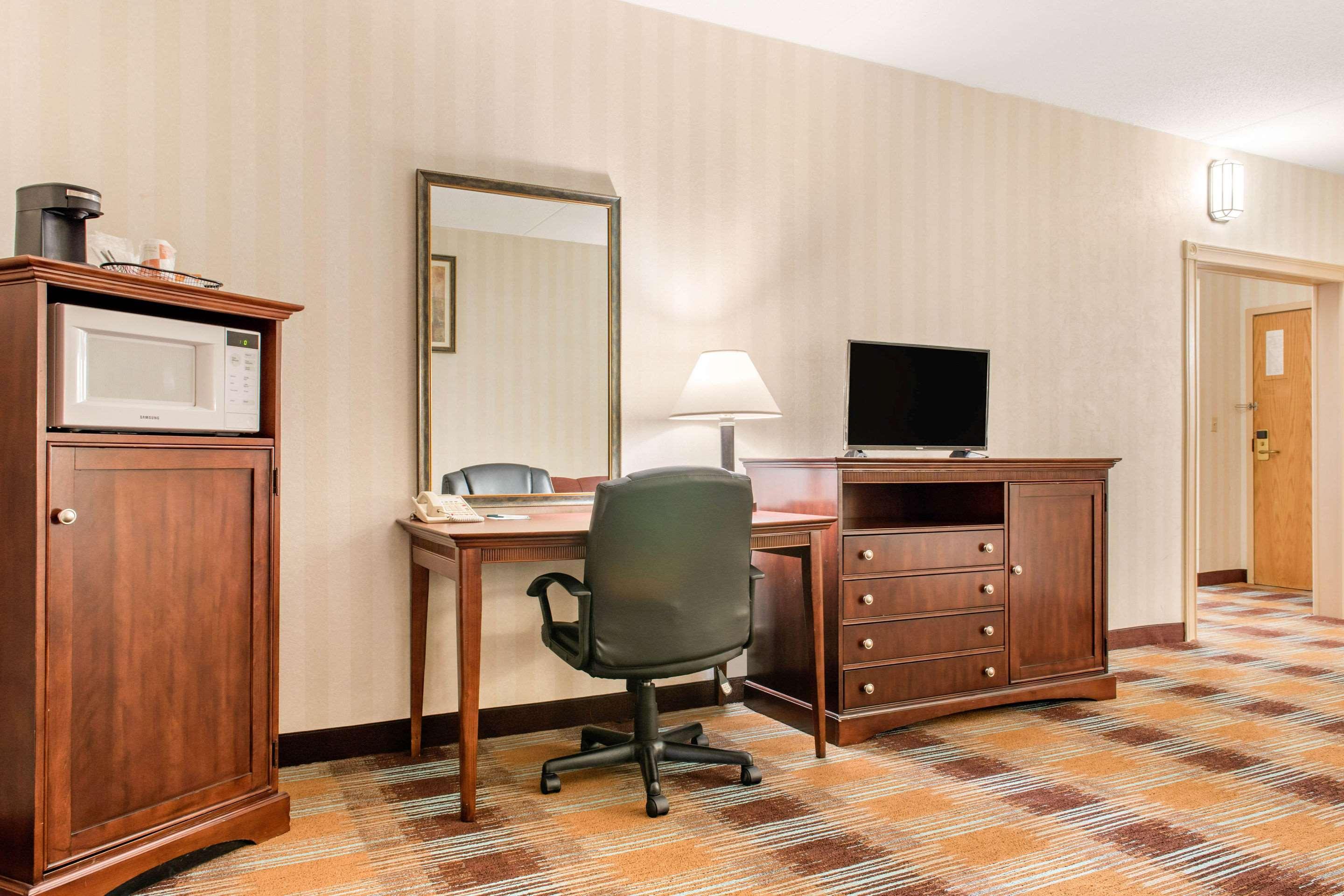 Quality Inn & Suites Miamisburg - Dayton South Экстерьер фото