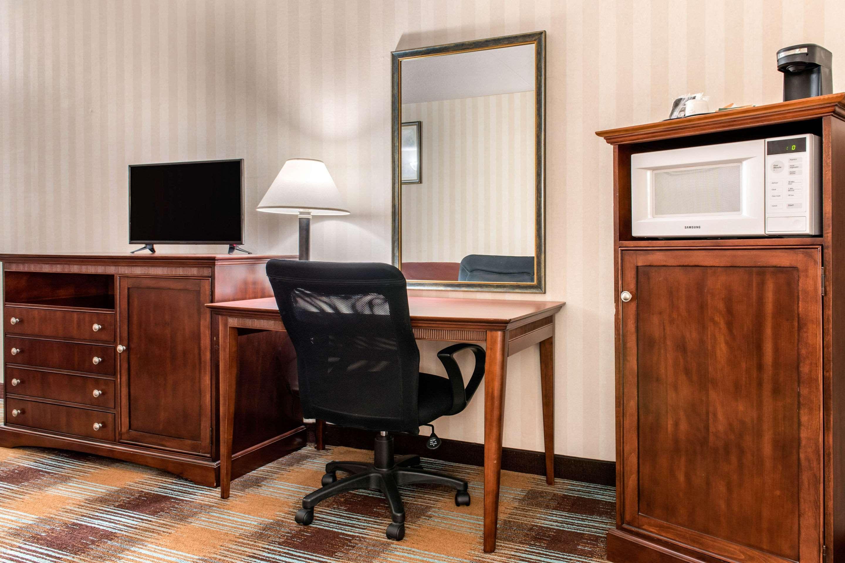 Quality Inn & Suites Miamisburg - Dayton South Экстерьер фото