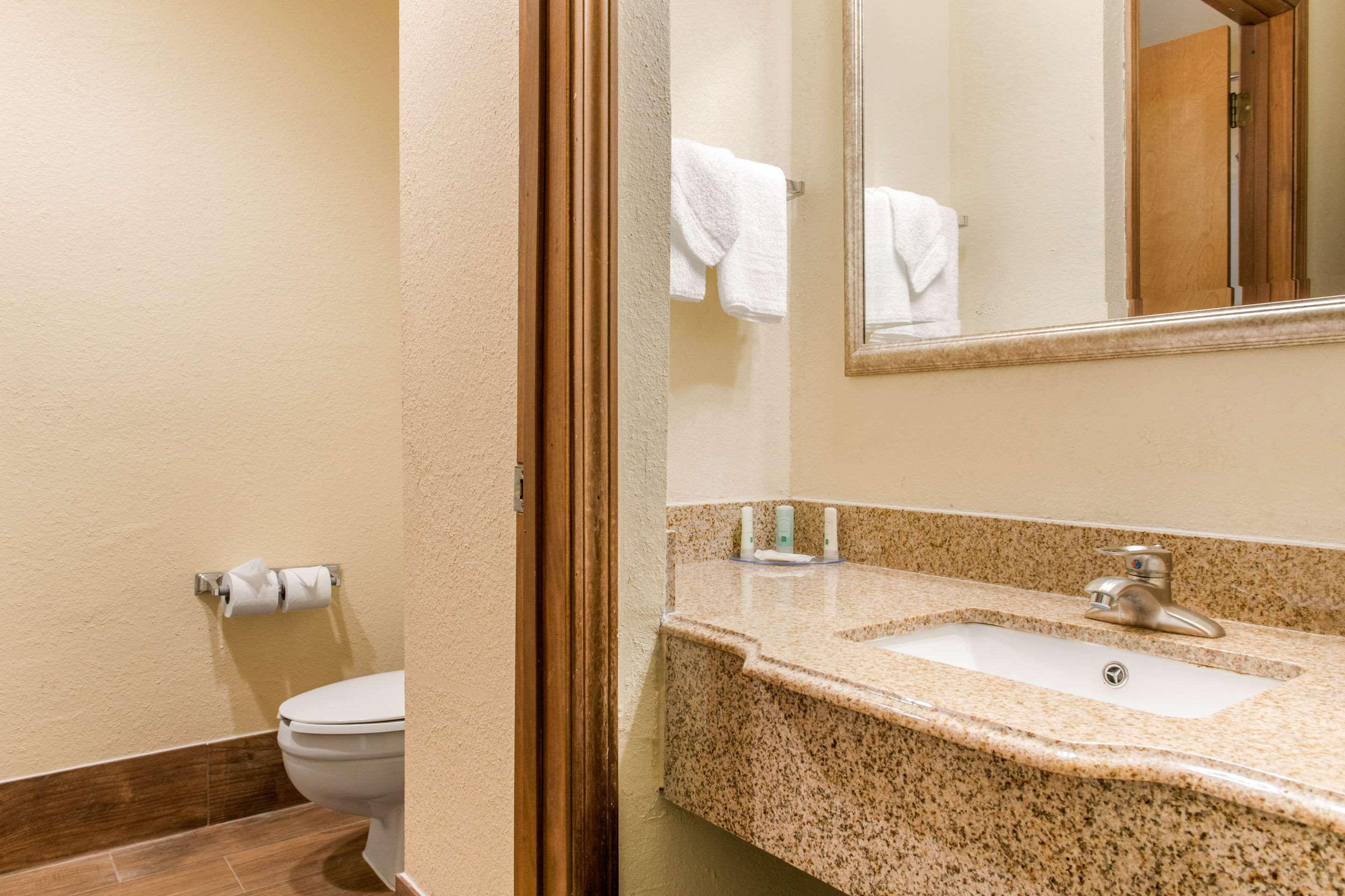 Quality Inn & Suites Miamisburg - Dayton South Экстерьер фото