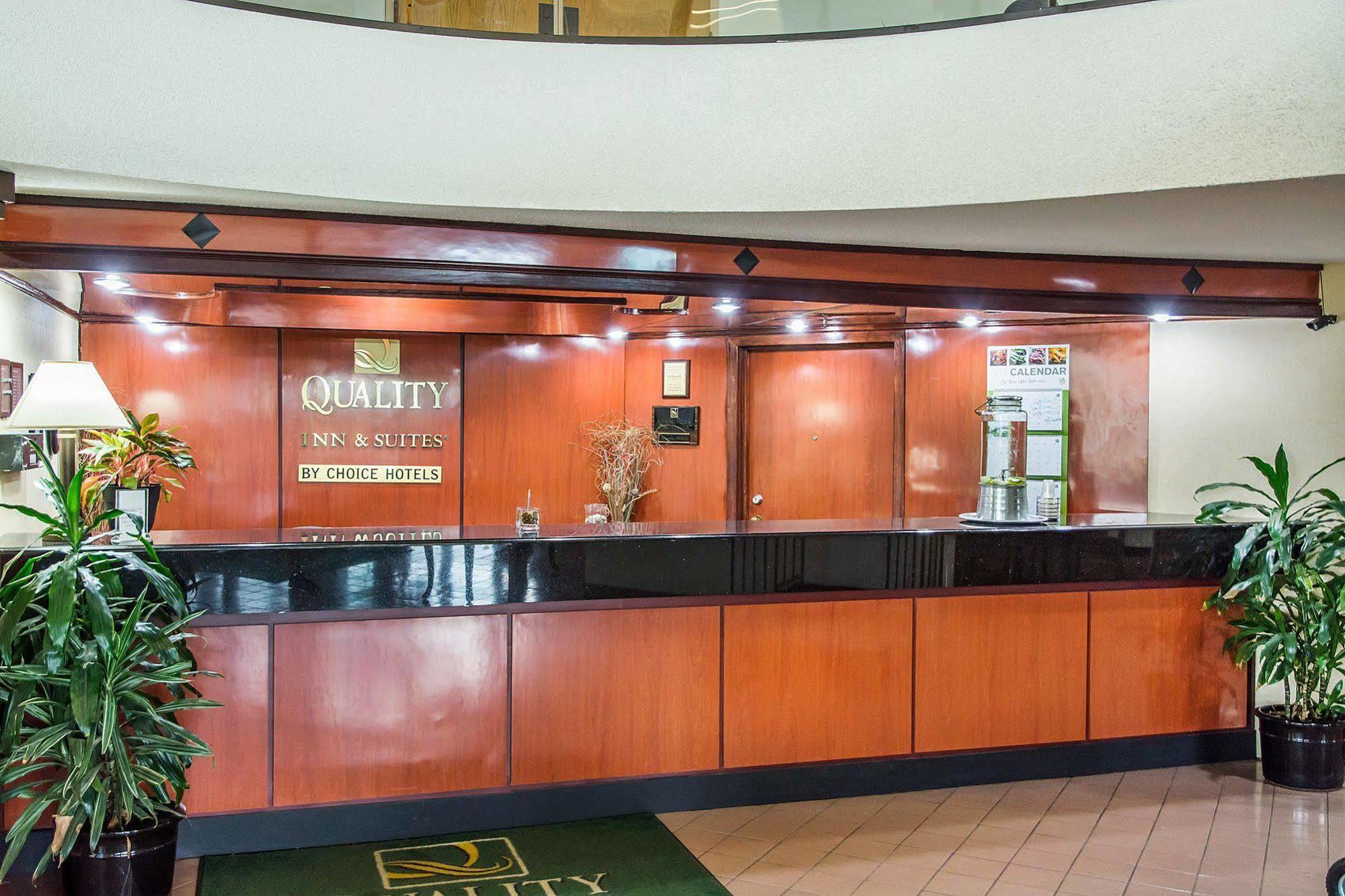 Quality Inn & Suites Miamisburg - Dayton South Экстерьер фото