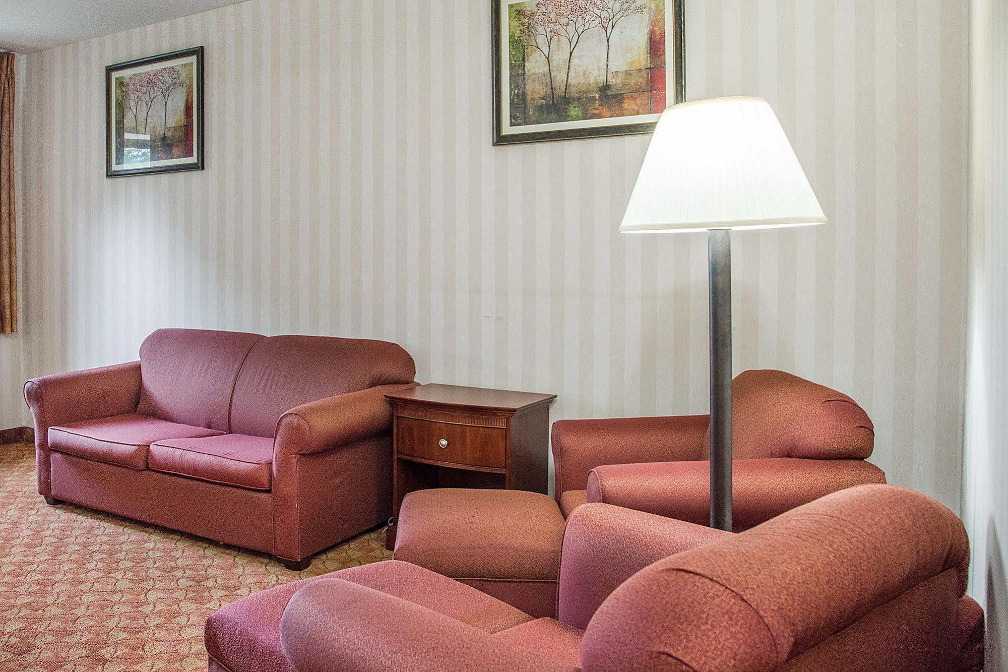 Quality Inn & Suites Miamisburg - Dayton South Экстерьер фото